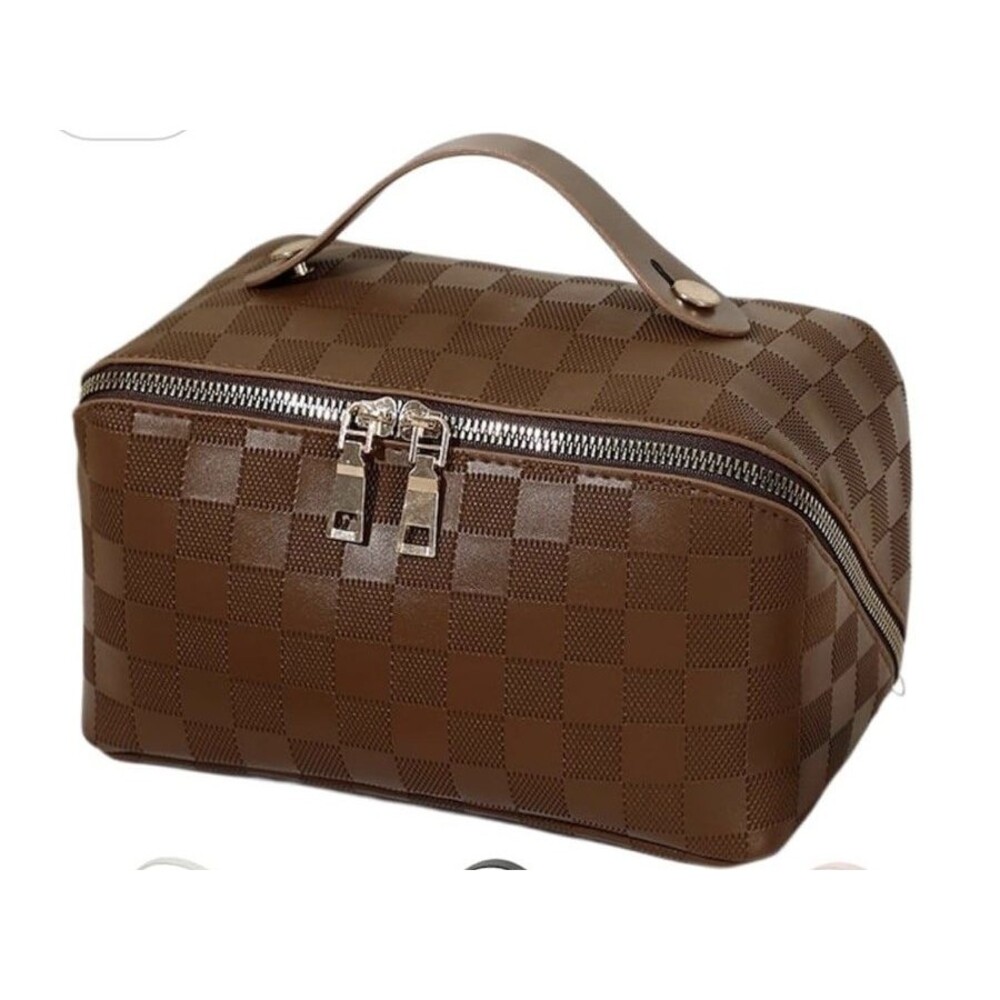 Latte Checkered Travel Makeup Bag Cosmetic Organizer Bag 💼 Large Capacity NEW!!